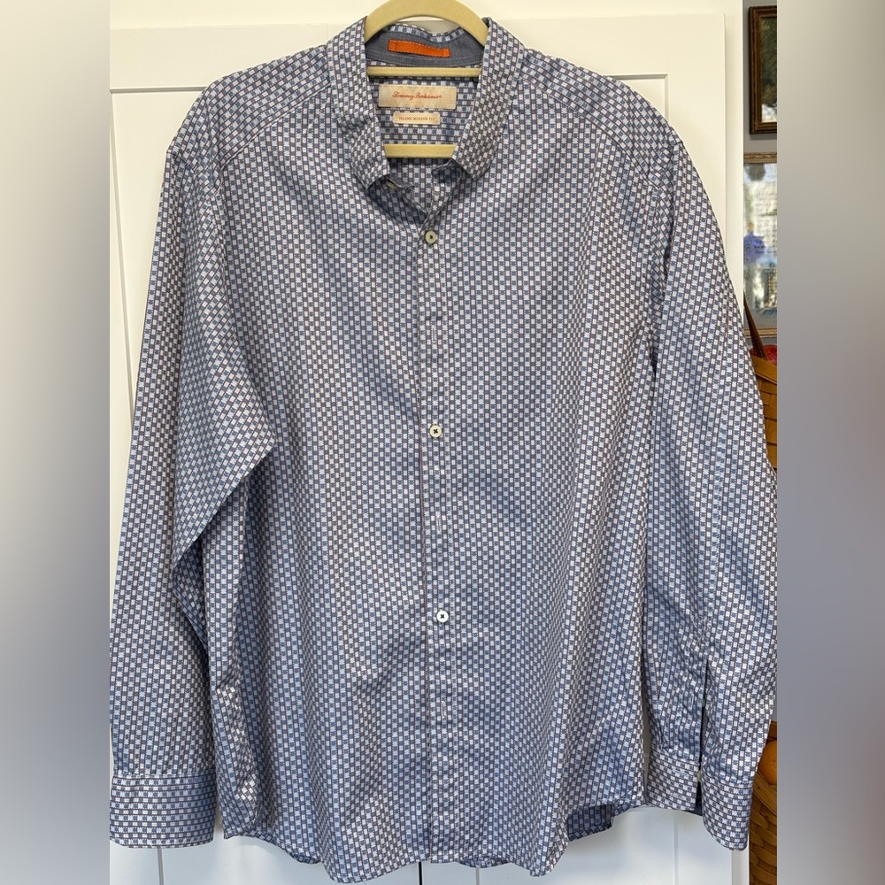 Men’s Tommy Bahama Island, modern fit shirt extra large 100% cotton